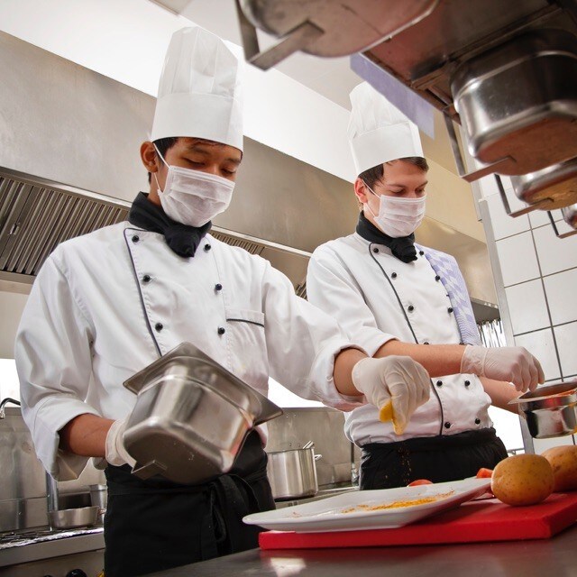Evenwichtige werkroosters voor restaurantpersoneel en shiftbeheer