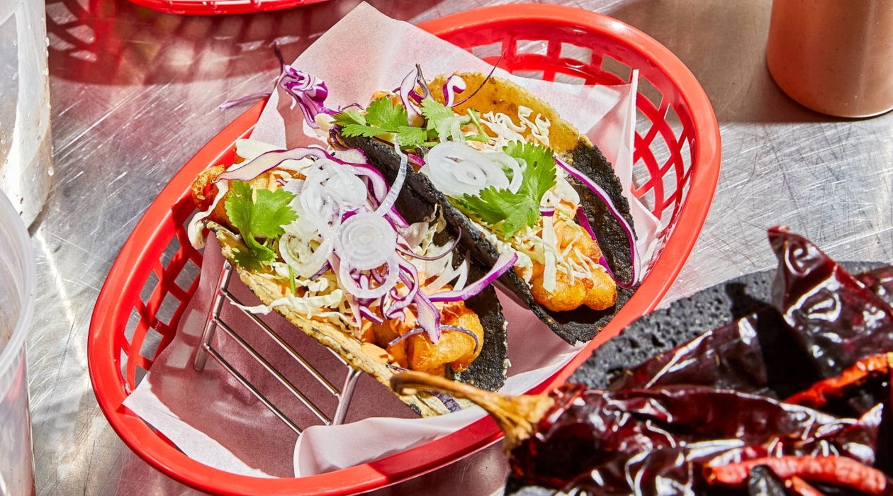 Taco Estilo Baj in zwarte tortilla – Recept