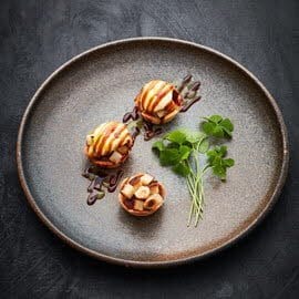 Tartelettes met gebraden knolselderij met lavas Tartelettes met gebraden knolselderij met lavas