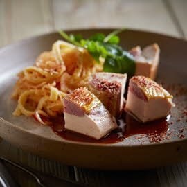Maiskip met spatzli en zuurkool Maiskip met spatzli en zuurkool