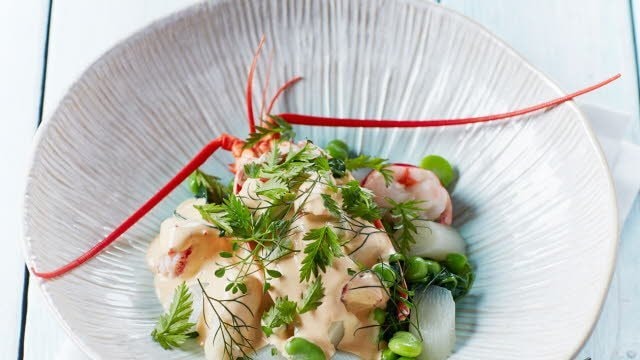 Asperges met kreeft en tuinkruiden Asperges met kreeft en tuinkruiden