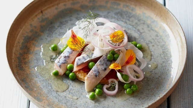 Gemarineerde makreel met citrus en knapperige venkel