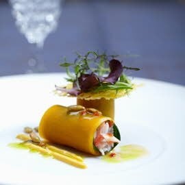 Krab met pompoen en basilicum vinaigrette