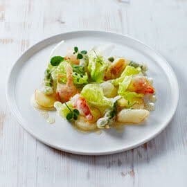 Tempura van asperges en kreeft met kropsla en citrus