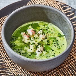 Aardappel waterkerssoep met paling, appel en bleekselderij