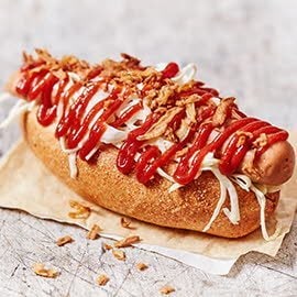 Broodje veganistische roockworst met coleslaw