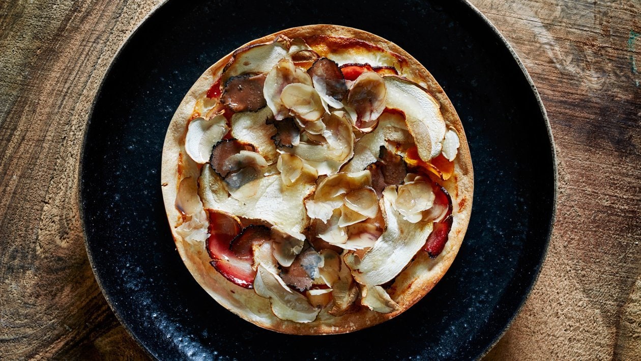 Flammkuchen met pompoen, eekhoorntjesbrood, kastanjes en spek – Recept