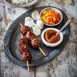 Gehakt spiesjes met saté saus