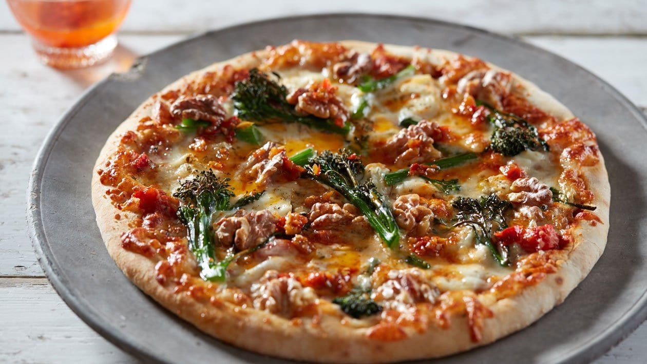 Pizza met gorgonzola, broccoli en walnoten – Recept