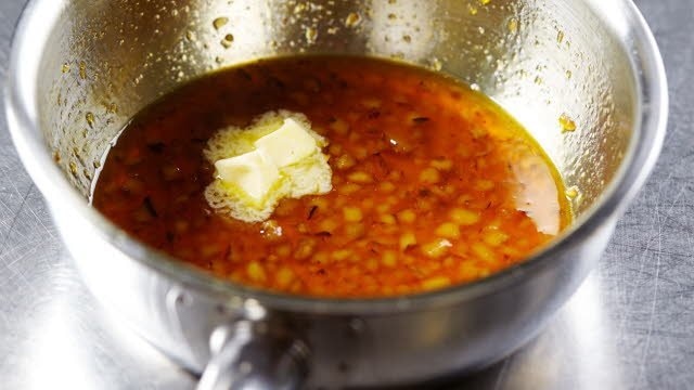 Saus van kastanje en sinaasappel