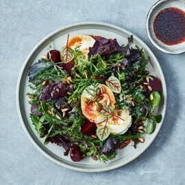 Salade geitenkaas met bietjes en balsamico