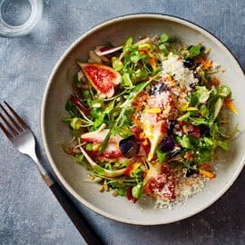 Vijgen met bittere sla en Parmezaanse kaas