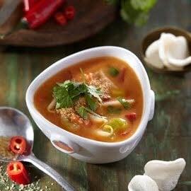 Thaise groentensoep met kokos Thaise groentensoep met kokos