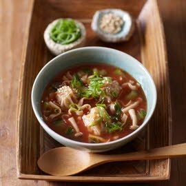 Tomatensoep uit Beijing met wontons