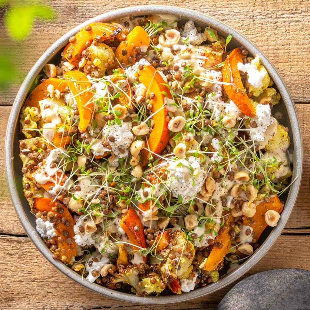 Franse salade met linzen, pompoen, bloemkool en honing-mosterddressing