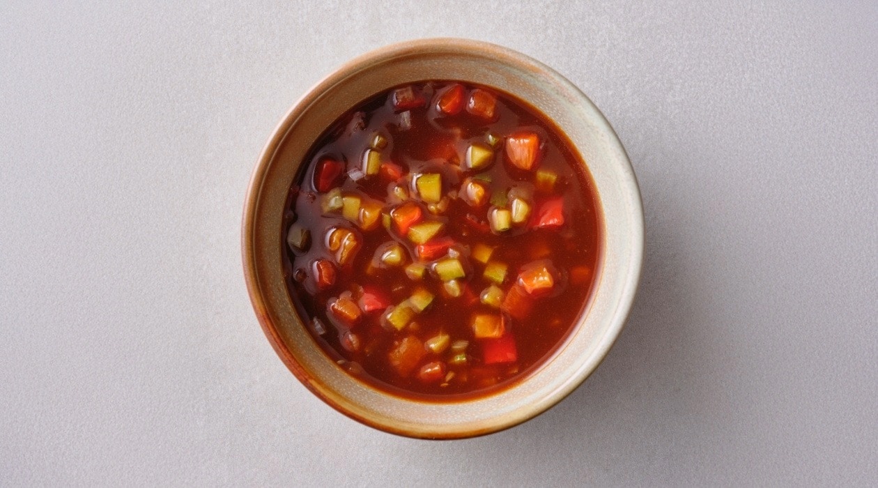 Rode Wijnsaus met Paprika en Augurk (koude bereiding) – Recept