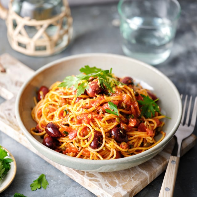 Spaghetti Puttanesca Spaghetti Puttanesca