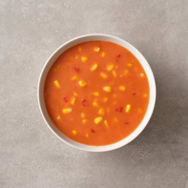 Zoete tomatensoep met mais