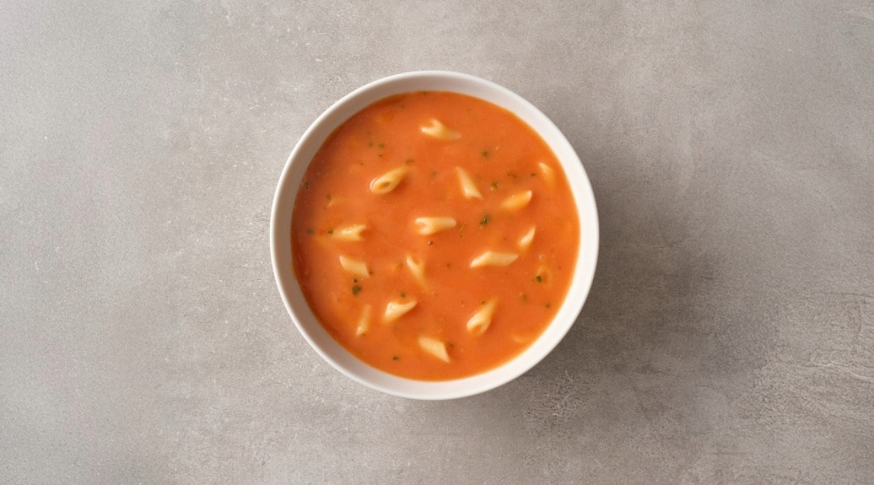 Tomatensoep met pasta en pesto – Recept