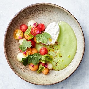 Recept 1: Meloen gazpacho met tomaatjes, citrus & burrata