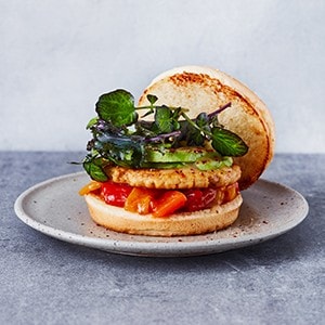 3.	Vegetarische burger met avocado  